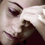 چرا زنان افسرده می‌شوند؟