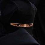 پوشیه زدن زنان چه حکمی دارد؟