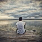 چرا آدم‌هایی که دوست داریم را از خود دور می‌کنیم؟
