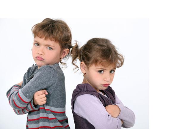 روش های تشویق کردن یکی از فرزندان برای جلوگیری از حسادت فرزند دیگر