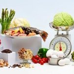 چه غذاهایی کلسترول بد خون را پایین می‌آورند