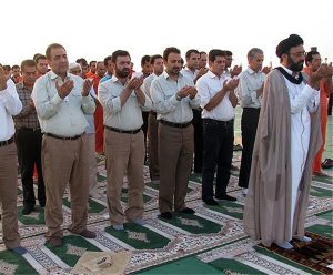 فاصله امام و مأمومین در نماز جماعت