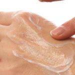 مشکلات ناشی از مواد آرایشی